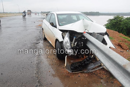 Car crashes in Netravathi bridge 1